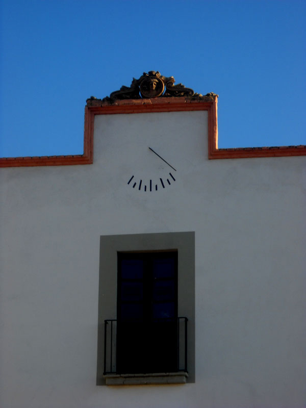 Rellotge de sol, Corró de Vall.