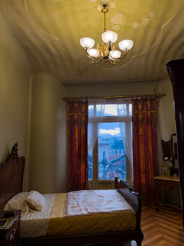 Passejant per "La Pedrera" i/o casa Millà.