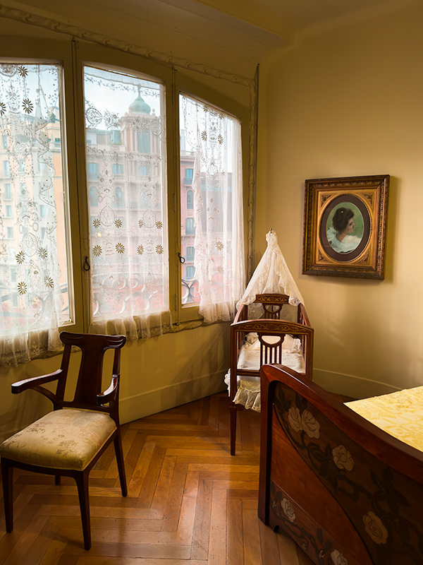 Passejant per "La Pedrera" i/o casa Millà.