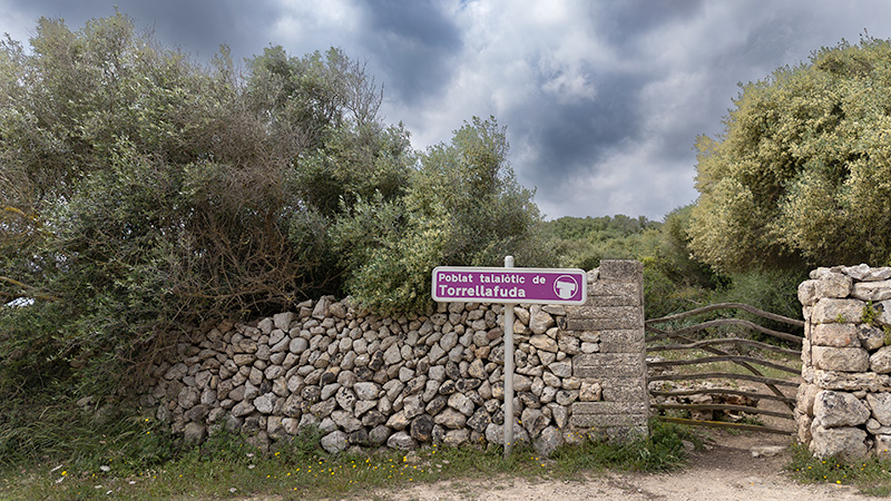 Cartell:Poblat talaiòtic de Torrellafuda