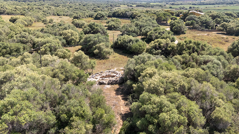 Sepulcre de ses Arenes de Baix