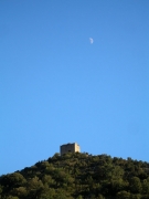 Torre de Les Conclues i la Lluna