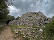 Caminant pel Poblat de Torrellafuda