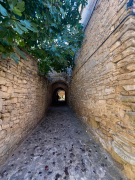 Passejant per:  Montfalcó Murallat