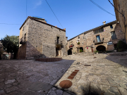 Passejant per:  Montfalcó Murallat