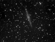 Galàxia espiral, vista de costat, NGC891